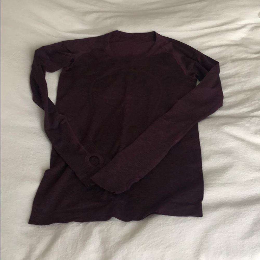 Lululemon Active Longsleeve with Thumb holes